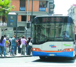 SALERNO GIUGNO 2010 - FERMATA AUTOBUS CSTP Salerno,autobus fermata1.jpg