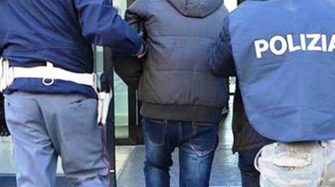 La Polizia arresta spacciatore droga